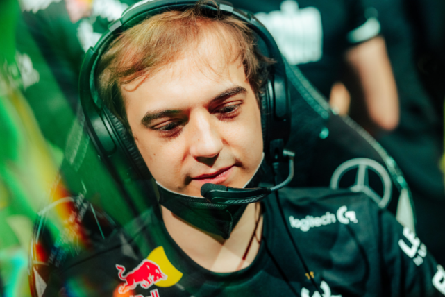 开云体育平台APP-PSG血洗T1，369拿下关键大龙强强对话淘汰赛，成为赛场最大亮点