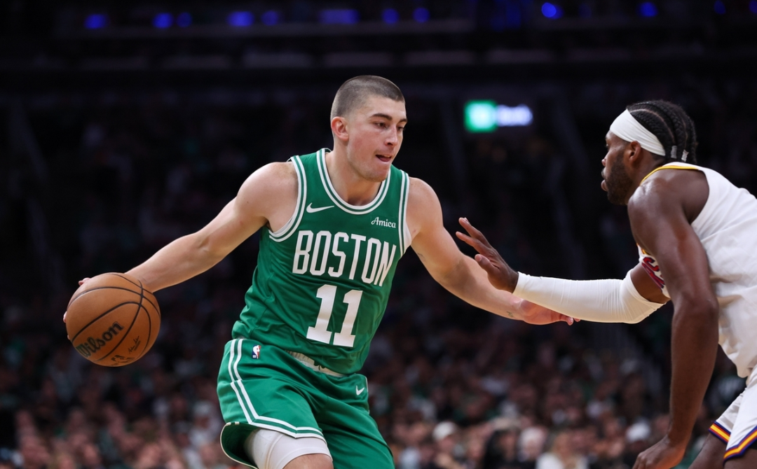 开云体育官网-勇士完胜山西队，塔图姆关键制胜