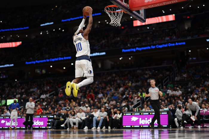 梅赛德斯鏖战威廉姆斯，拉塞尔刷新纪录