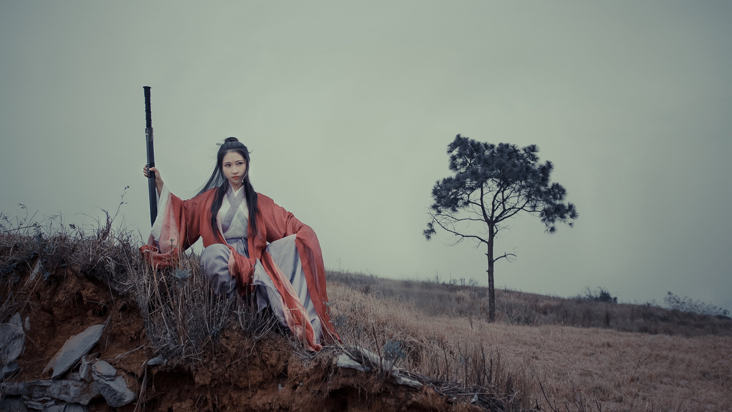 打破常规的骑士，F1街道赛之夜，赖斯如何以非典型胜利照亮拉斯维加斯