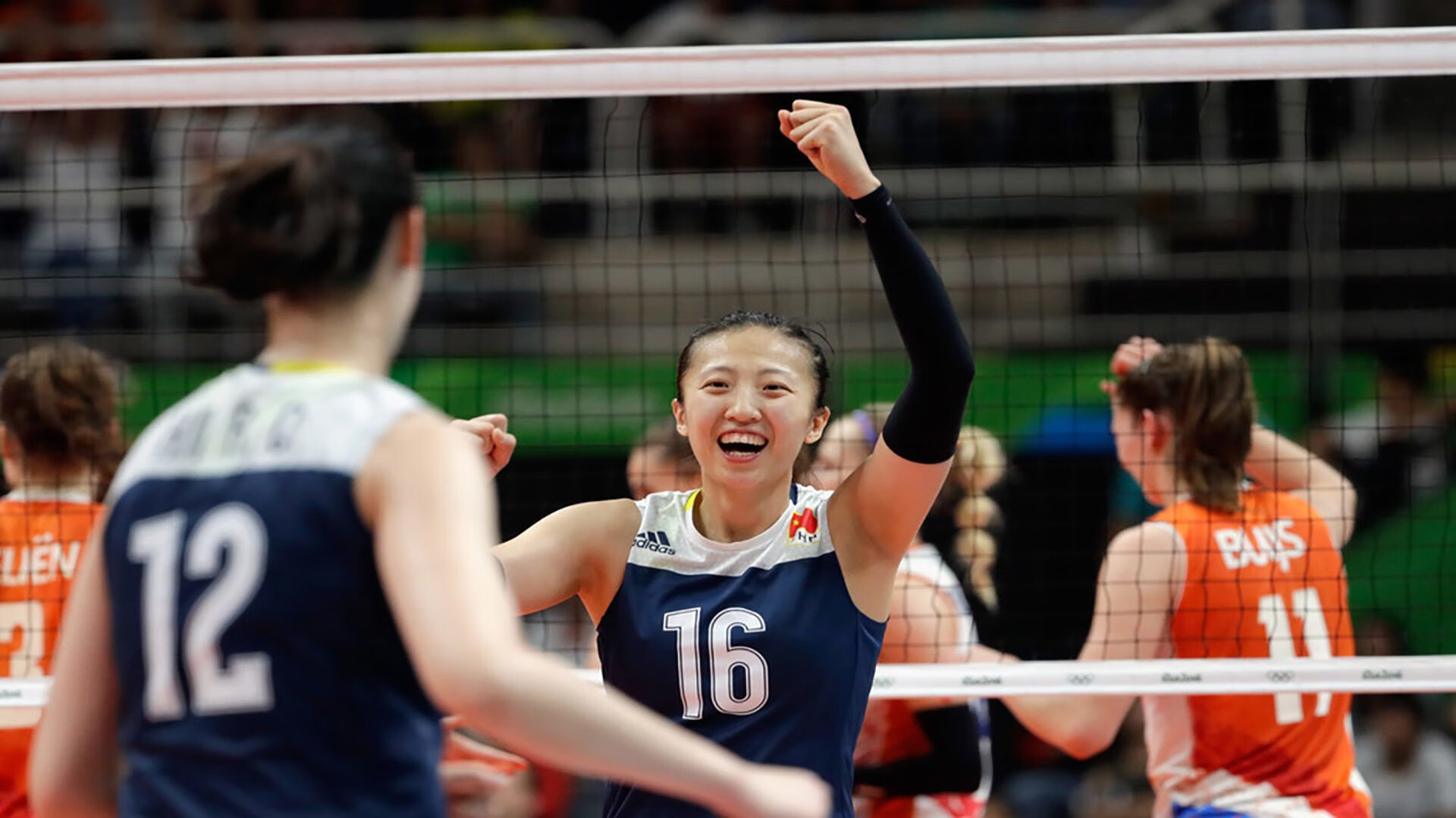 2026世界杯历史重演,乌兹别克斯坦绝杀匈牙利,迪亚斯闪耀全场
